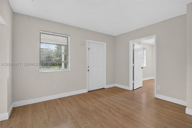 5197 NE 14th Ave, Pompano Beach, FL 33064