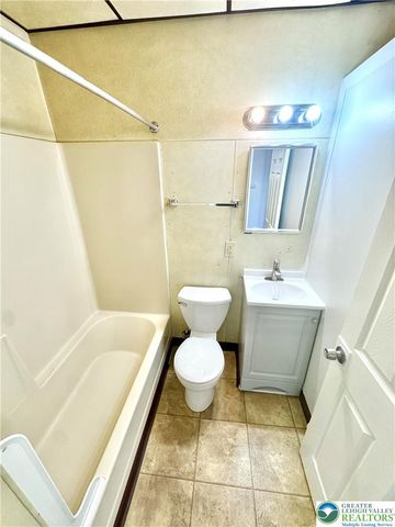 295 South 14th Street 2nd FL, Easton, PA 18042