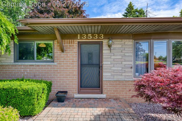 13533 Masonic Boulevard, Warren, MI 48088
