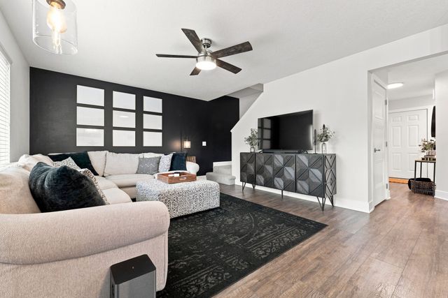 1860 SE Ashton Court, Waukee, IA 50263