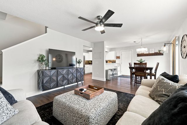 1860 SE Ashton Court, Waukee, IA 50263