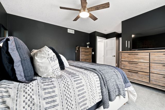 1860 SE Ashton Court, Waukee, IA 50263