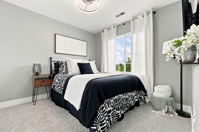 1860 SE Ashton Court, Waukee, IA 50263