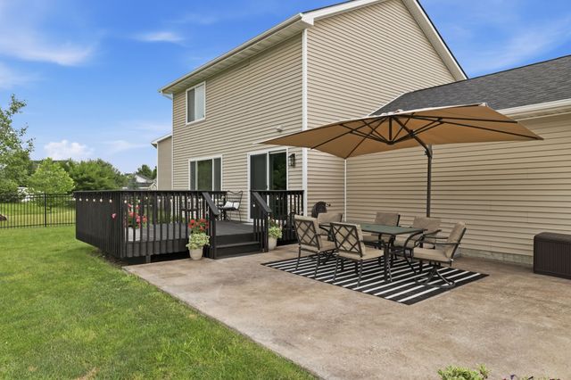 1860 SE Ashton Court, Waukee, IA 50263