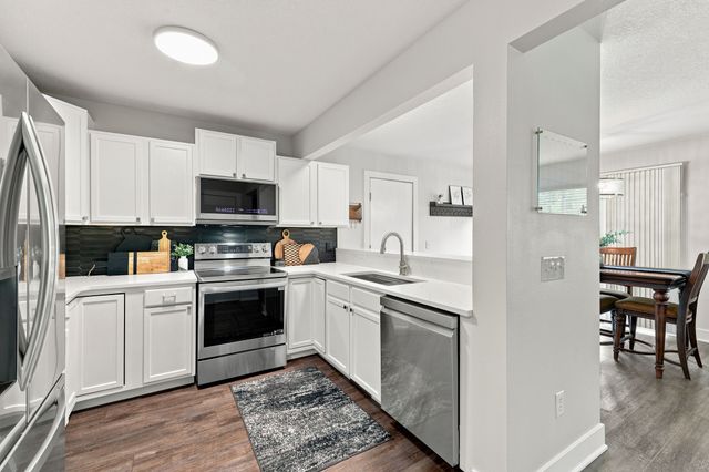 1860 SE Ashton Court, Waukee, IA 50263