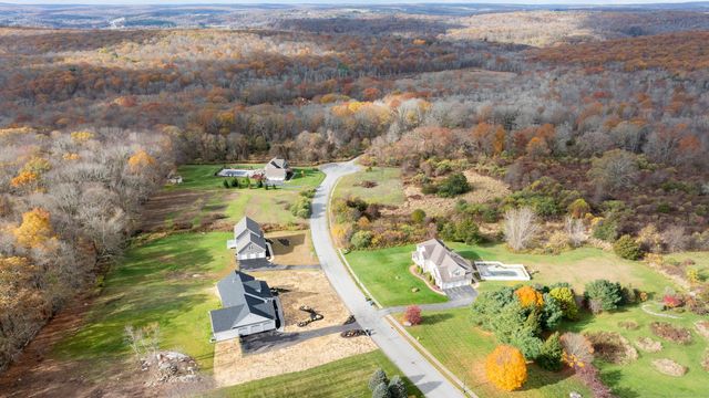 33 Farm View Drive, Norwich, CT 06360