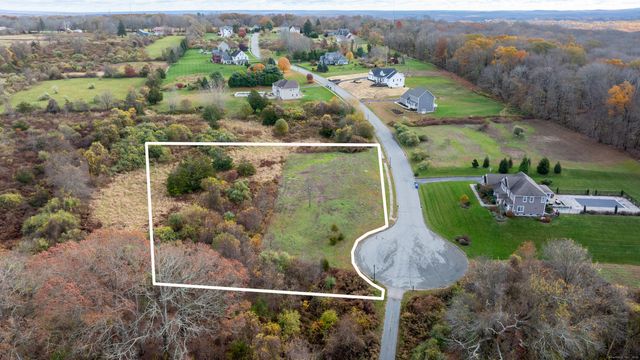 33 Farm View Drive, Norwich, CT 06360