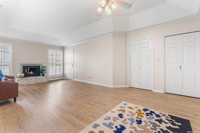 2611 Eisenhauer Rd Apt 304, San Antonio, TX 78209
