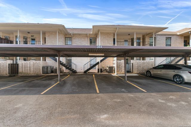 2611 Eisenhauer Rd Apt 304, San Antonio, TX 78209