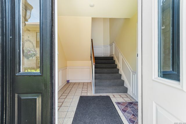 2611 Eisenhauer Rd Apt 304, San Antonio, TX 78209