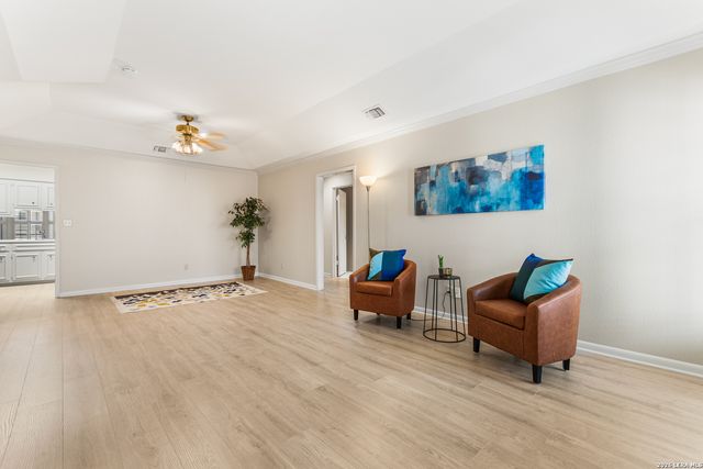 2611 Eisenhauer Rd Apt 304, San Antonio, TX 78209