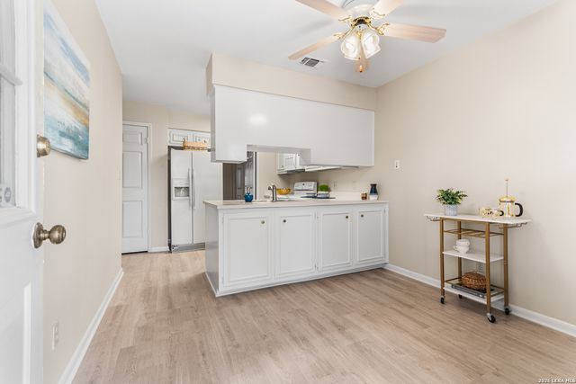 2611 Eisenhauer Rd Apt 304, San Antonio, TX 78209