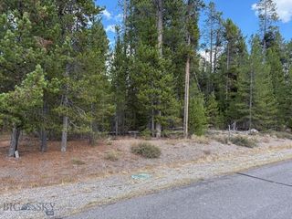 325 Shoshone Avenue Avenue, West Yellowstone, MT 59758