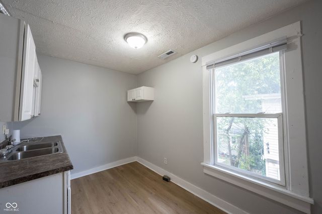 2209 E New York Street B, Indianapolis, IN 46201