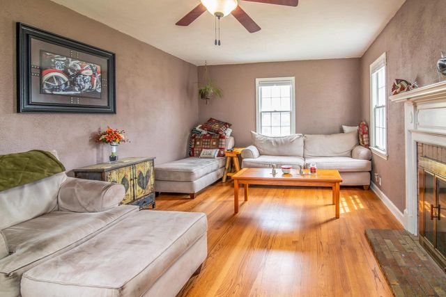 712 Caroline STREET, Janesville, WI 53545