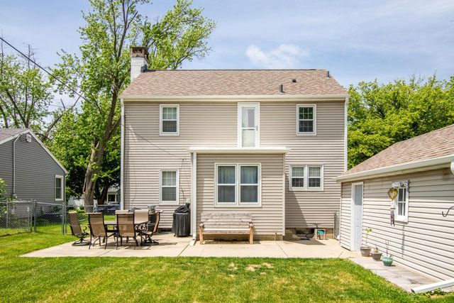 712 Caroline STREET, Janesville, WI 53545