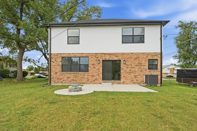 5041 137th Street, Crestwood, IL 60418