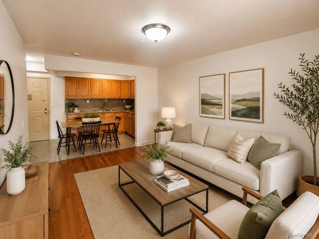 35-06 Leavitt Street 4F, Flushing, NY 11354