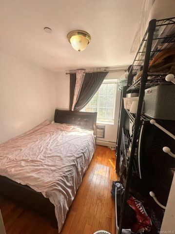 35-06 Leavitt Street 4F, Flushing, NY 11354
