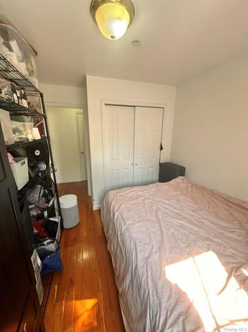 35-06 Leavitt Street 4F, Flushing, NY 11354