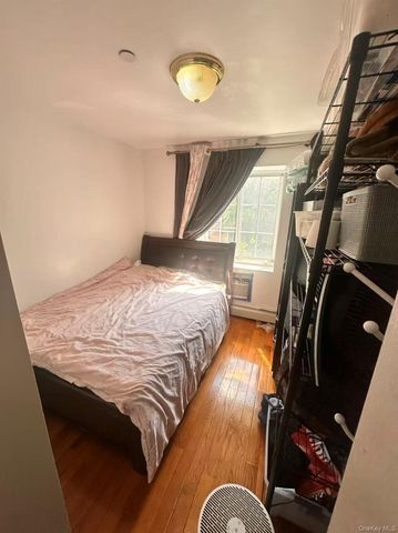 35-06 Leavitt Street 4F, Flushing, NY 11354