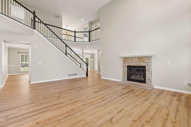 3234 Walkerview Drive, Hilliard, OH 43026