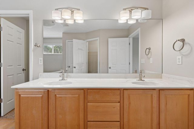 3234 Walkerview Drive, Hilliard, OH 43026