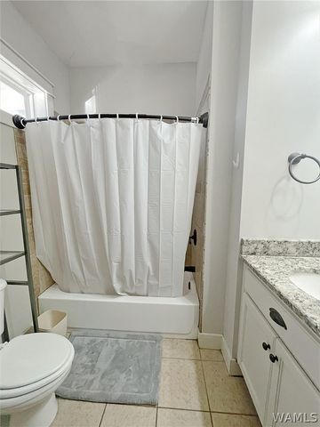 917 Homewood Drive 2, Tuscaloosa, AL 35401