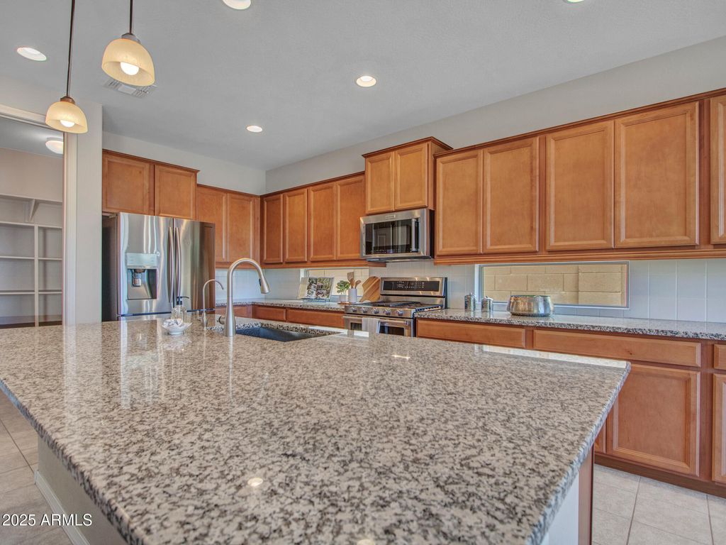 Image 13 of property listing at 44628 N 41st Lane, New River, AZ 85087