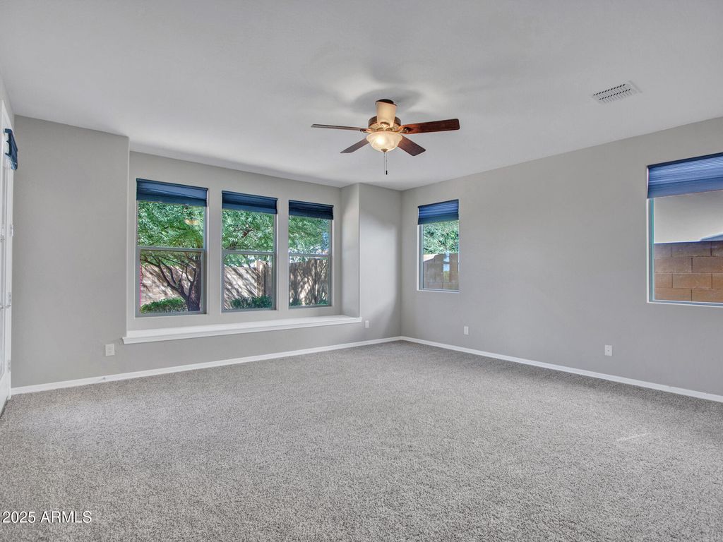 Image 25 of property listing at 44628 N 41st Lane, New River, AZ 85087