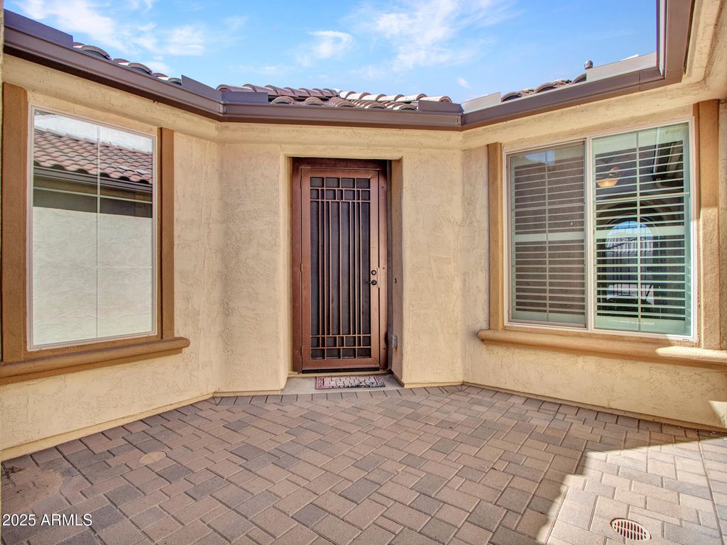 Image 3 of property listing at 44628 N 41st Lane, New River, AZ 85087