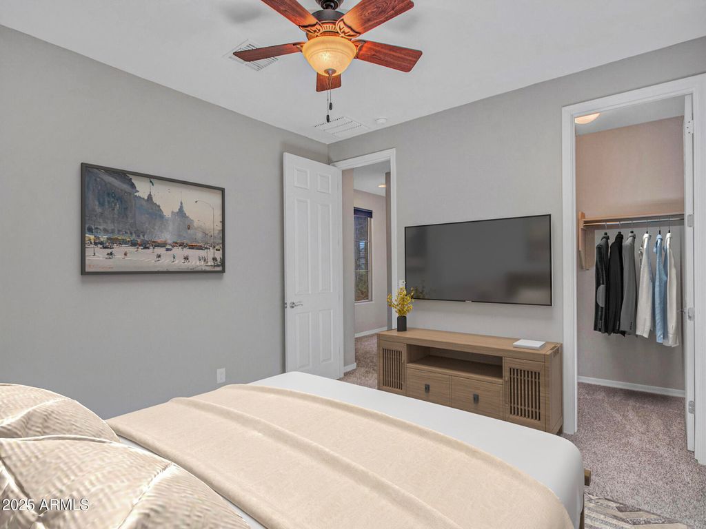 Image 31 of property listing at 44628 N 41st Lane, New River, AZ 85087