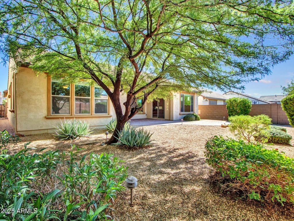 Image 42 of property listing at 44628 N 41st Lane, New River, AZ 85087