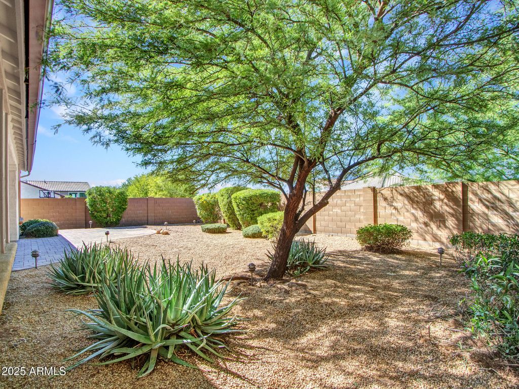 Image 43 of property listing at 44628 N 41st Lane, New River, AZ 85087