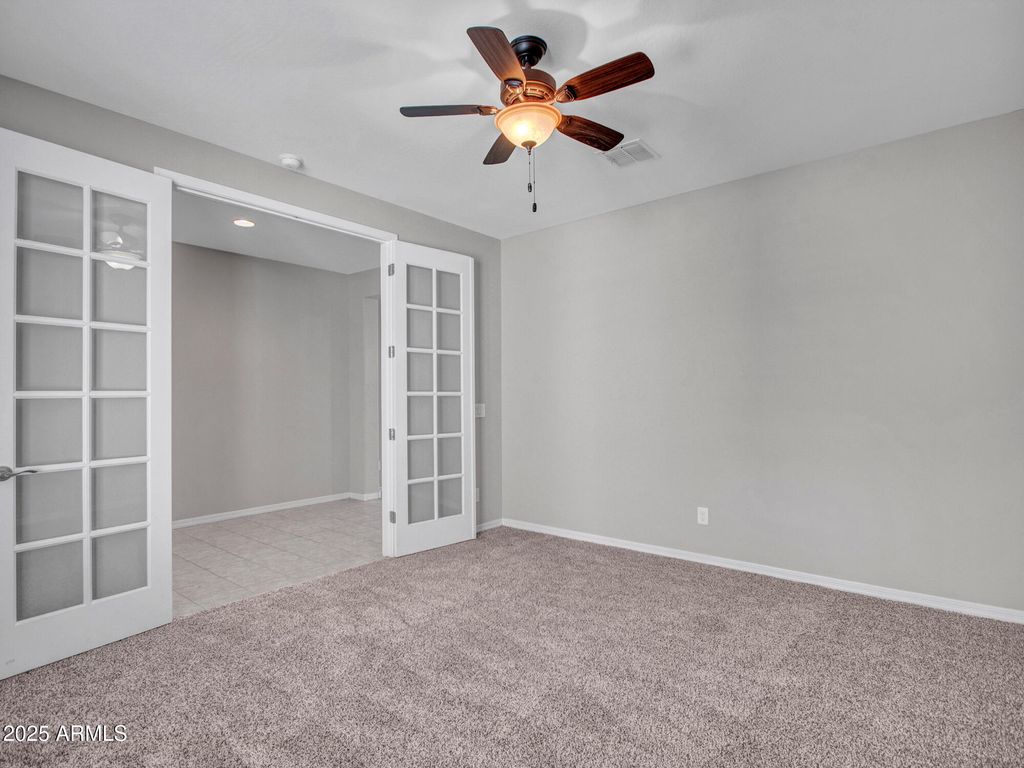 Image 5 of property listing at 44628 N 41st Lane, New River, AZ 85087