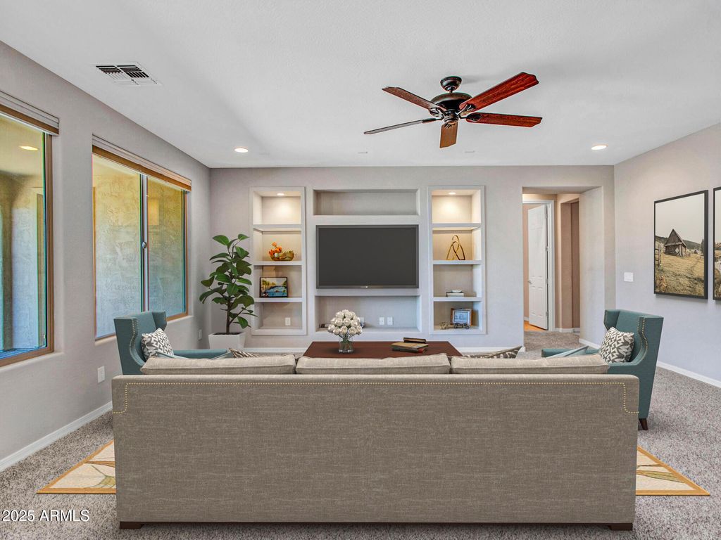 Image 9 of property listing at 44628 N 41st Lane, New River, AZ 85087