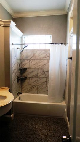 2809 Ball Front 2, Galveston, TX 77550