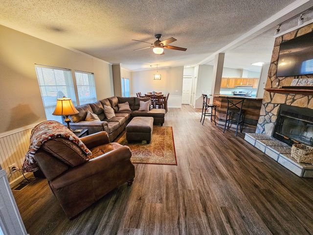 14 Overlook Ln, Tullahoma, TN 37388