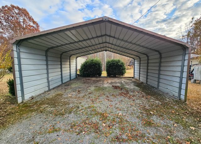 14 Overlook Ln, Tullahoma, TN 37388