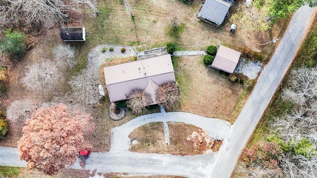 14 Overlook Ln, Tullahoma, TN 37388