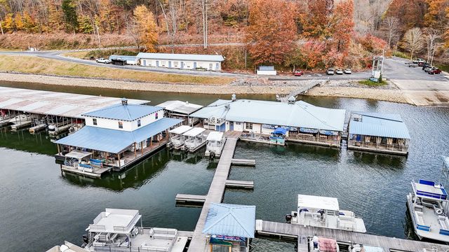 14 Overlook Ln, Tullahoma, TN 37388