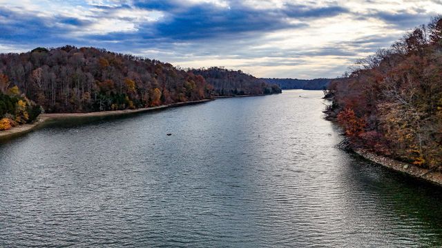 14 Overlook Ln, Tullahoma, TN 37388