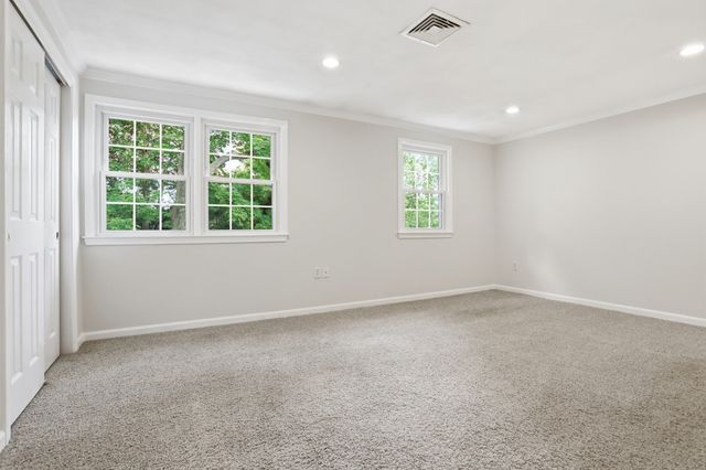 35 Casey Circle 35, Waltham, MA 02451