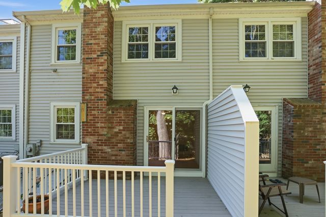 35 Casey Circle 35, Waltham, MA 02451