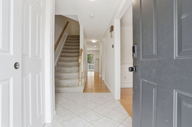 35 Casey Circle 35, Waltham, MA 02451