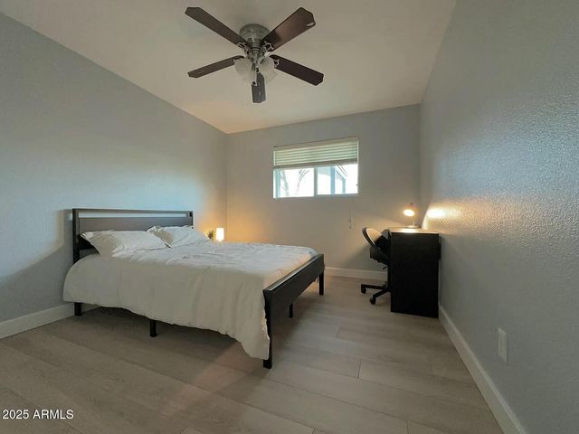 1 W FAIRMONT Drive, Tempe, AZ 85282