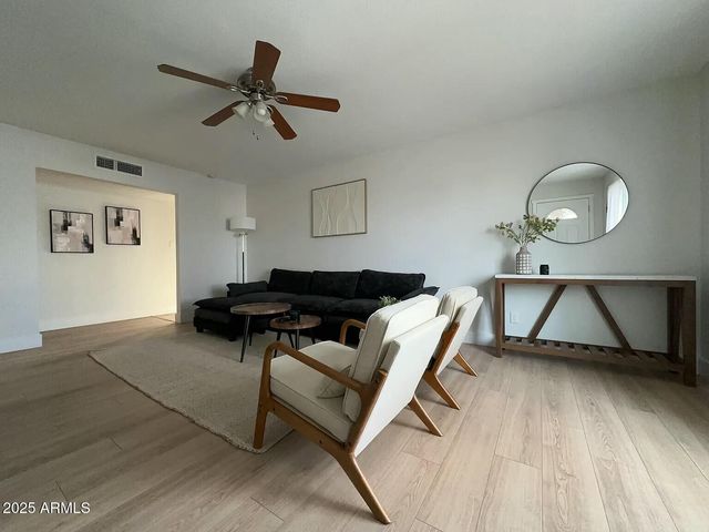 1 W FAIRMONT Drive, Tempe, AZ 85282