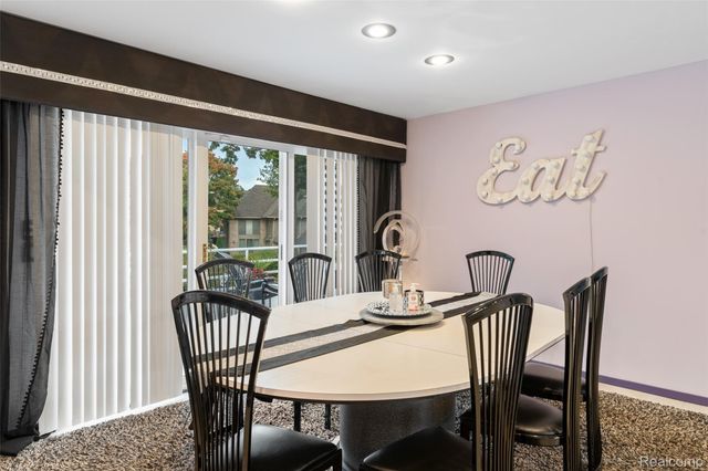 3802 Columbia Drive, Bloomfield Hills, MI 48302