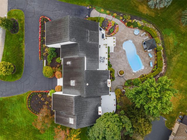 3802 Columbia Drive, Bloomfield Hills, MI 48302