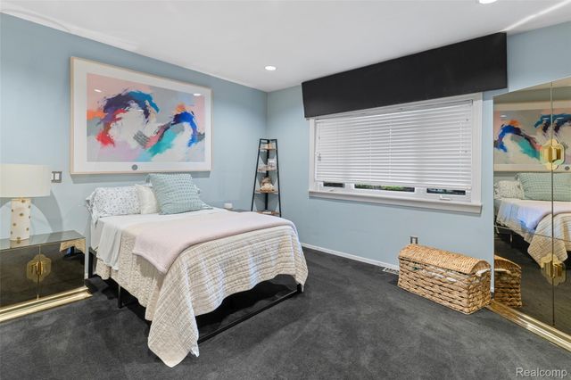 3802 Columbia Drive, Bloomfield Hills, MI 48302